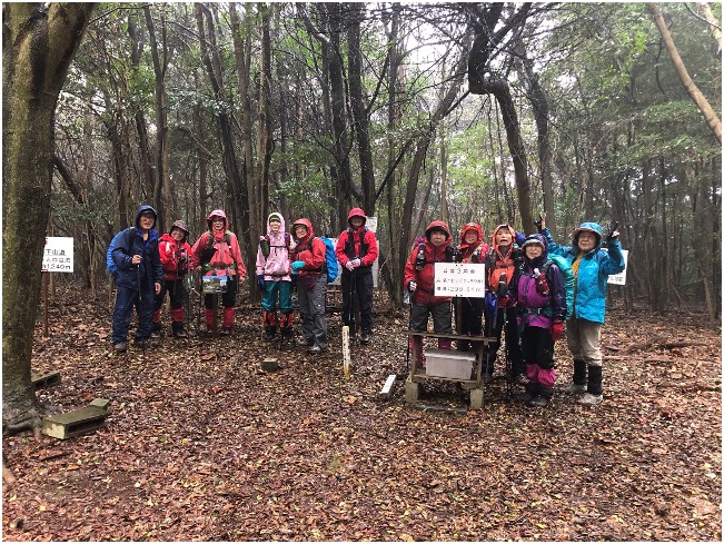 例会山行　真平山　298.6ｍ